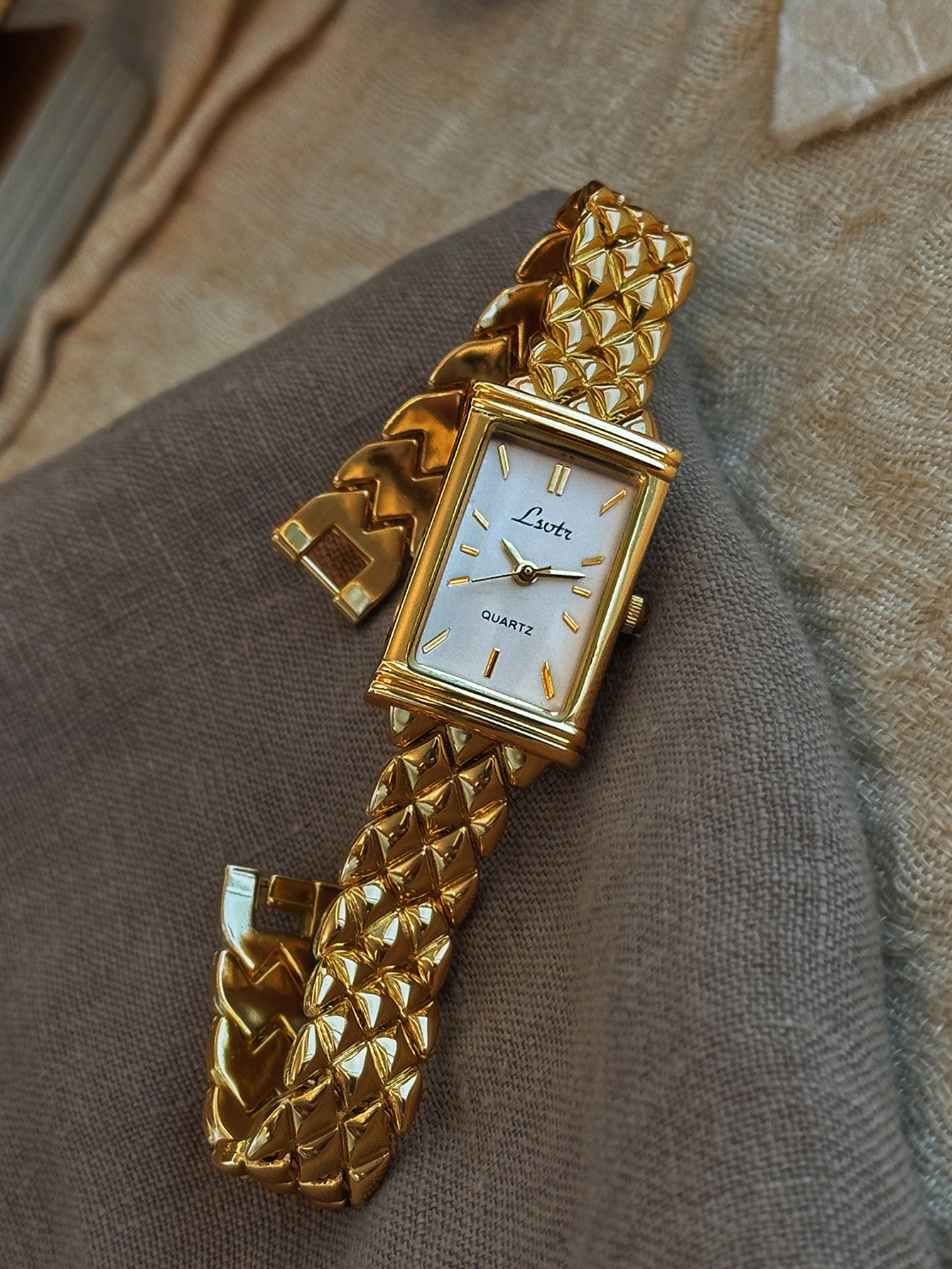 1 New Gold-Colored French High - Luxury Watch Life recensie en prijs
