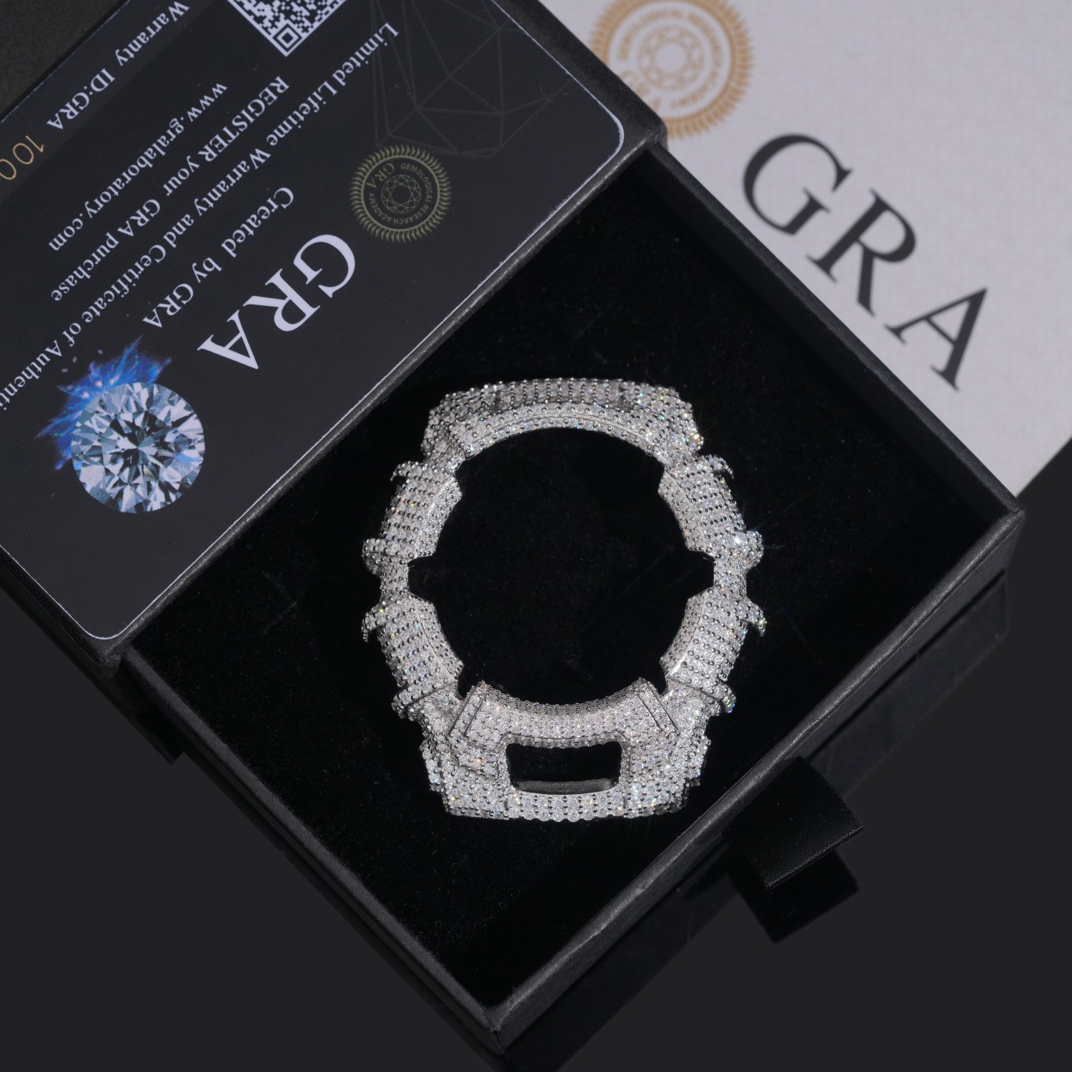 Iced-Out G-Shock Watch Case by - Luxury Watch Level recensie en prijs