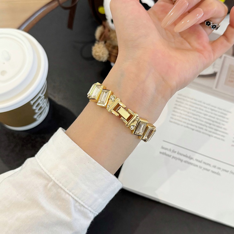 Fashion Irregular Square Diamo - Xiaomi Luxury Watch recensie en prijs