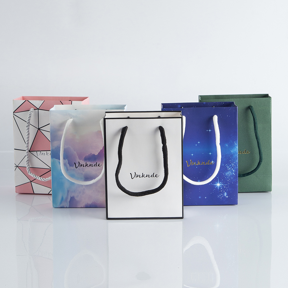 Personalized Logo Paper Tote B - Luxury Watch Shop recensie en prijs