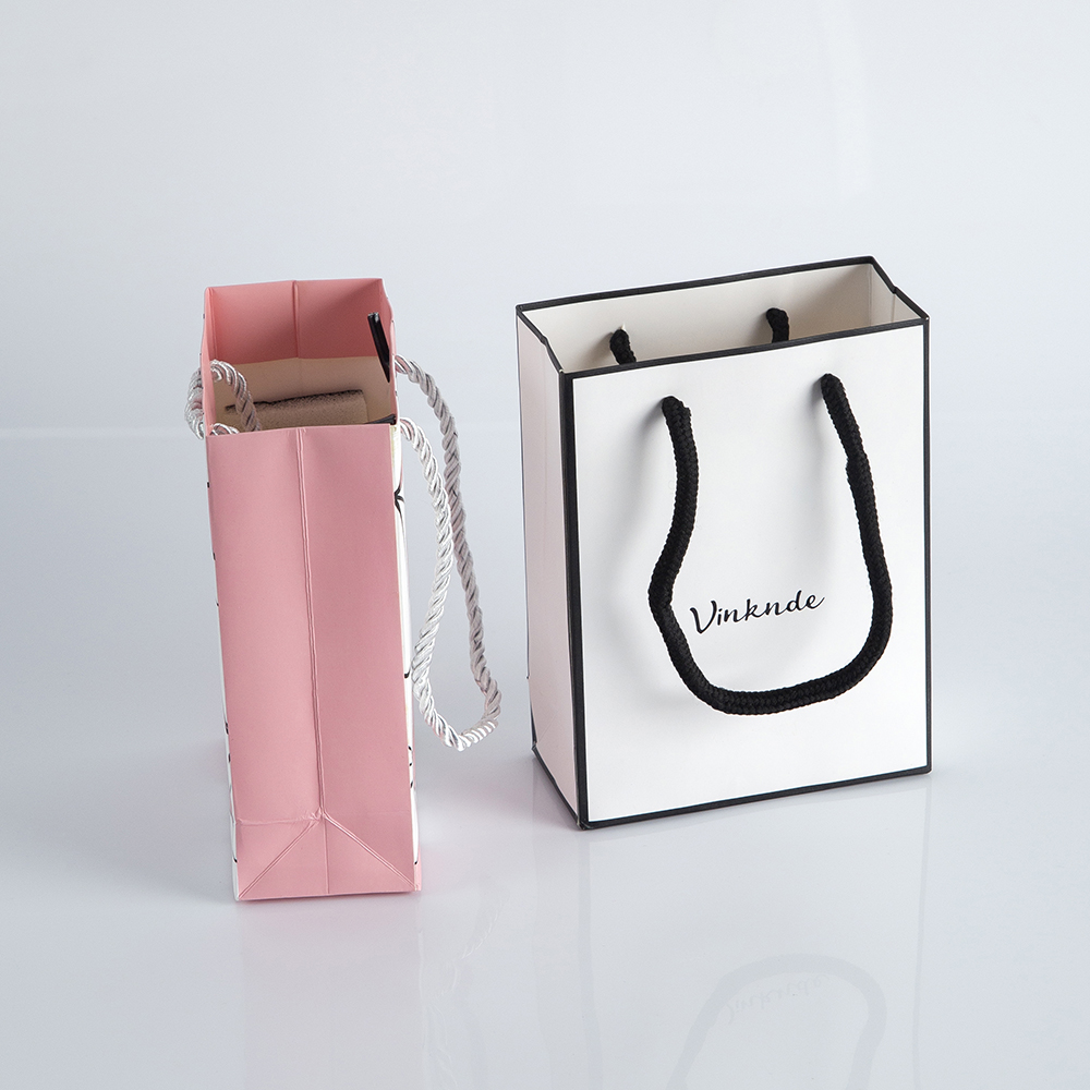Personalized Logo Paper Tote B - Luxury Watch Shop recensie en prijs