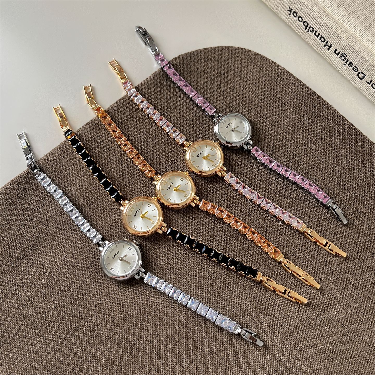 New Fashion Diamond-encrusted  - Luxury Watch Level recensie en prijs