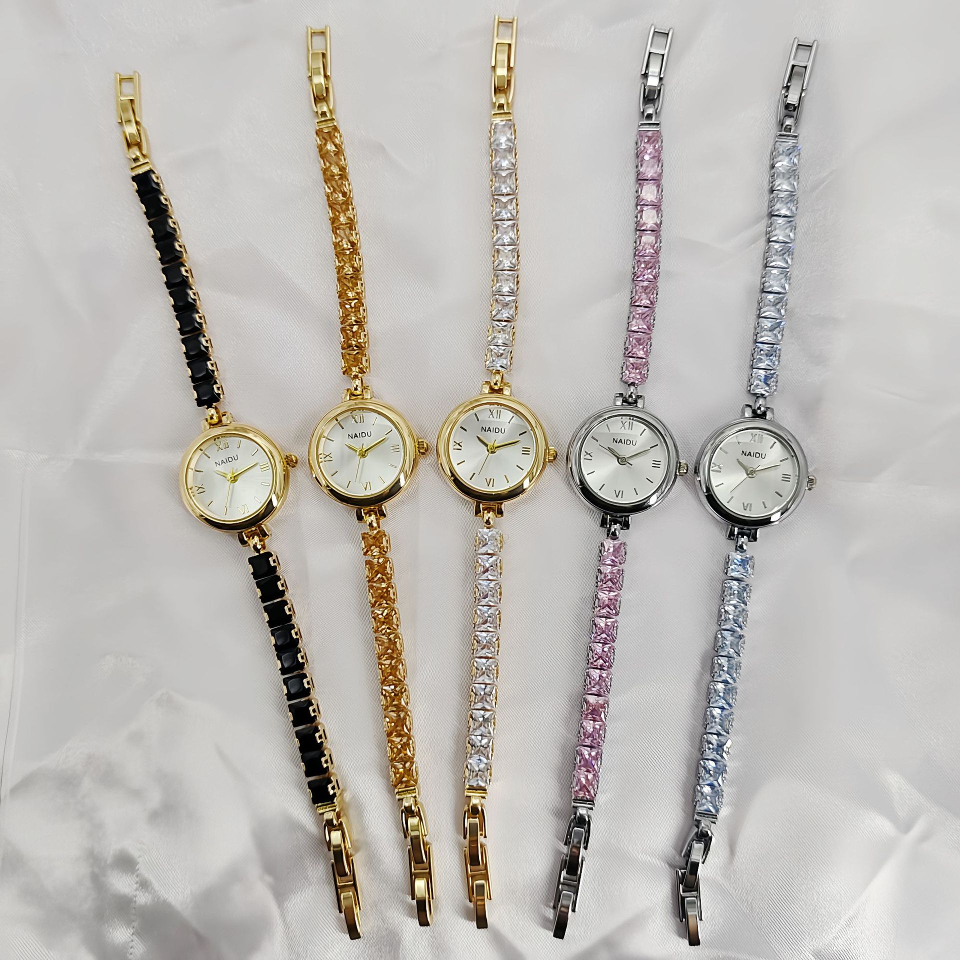 New Fashion Diamond-encrusted  - Luxury Watch Level recensie en prijs