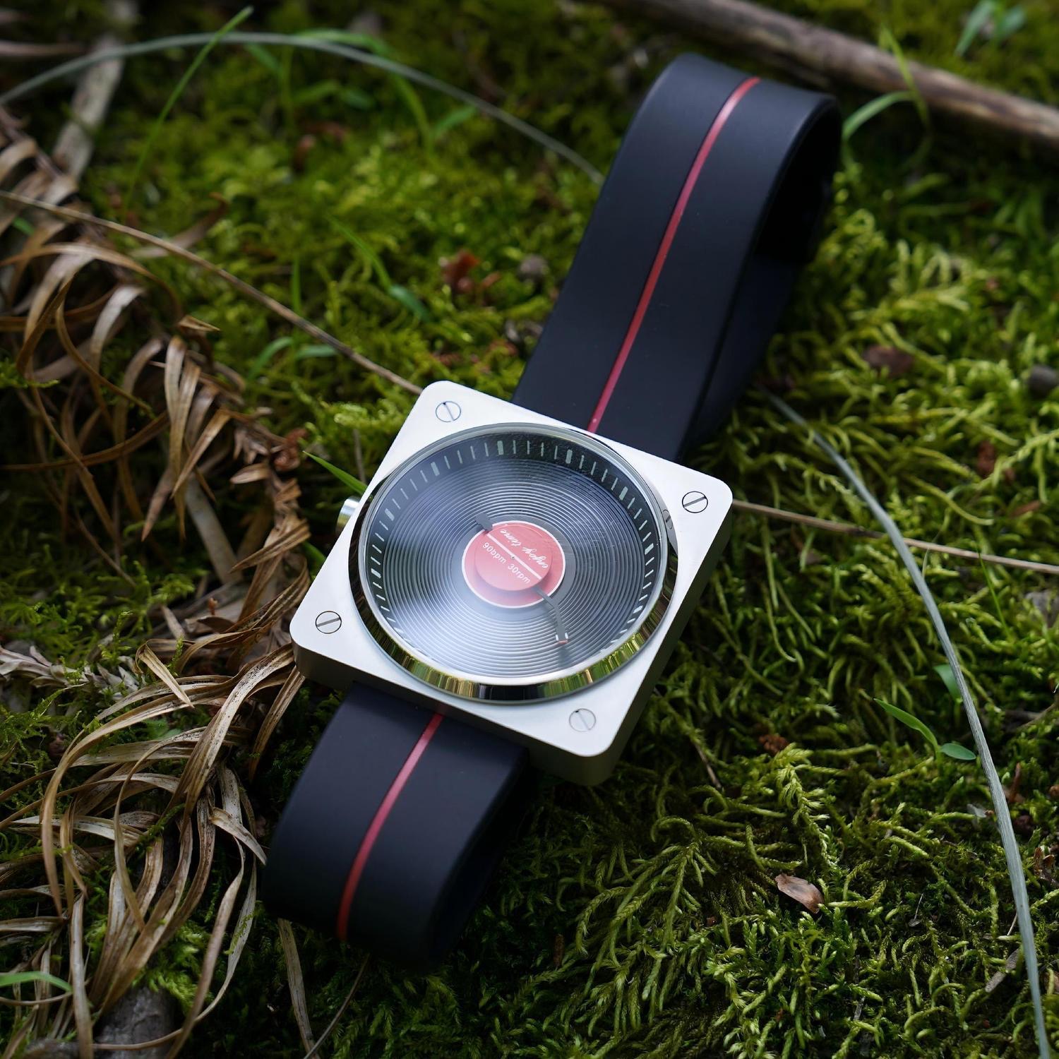 SKU Vinyl Record Quartz watch  - Luxury Watch Design recensie en prijs