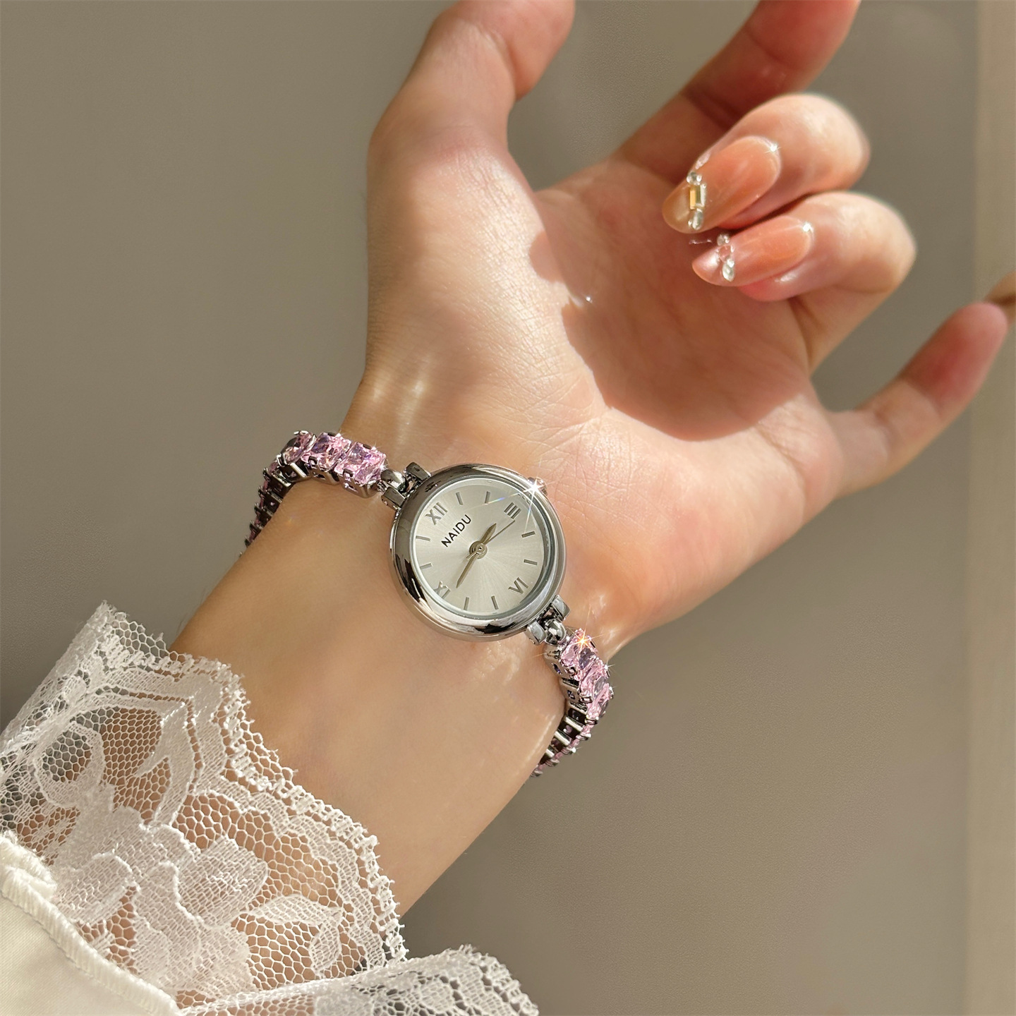 New Fashion Diamond-encrusted  - Luxury Watch Level recensie en prijs
